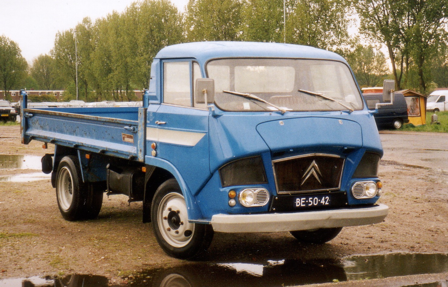 eerste meeting airport 2003